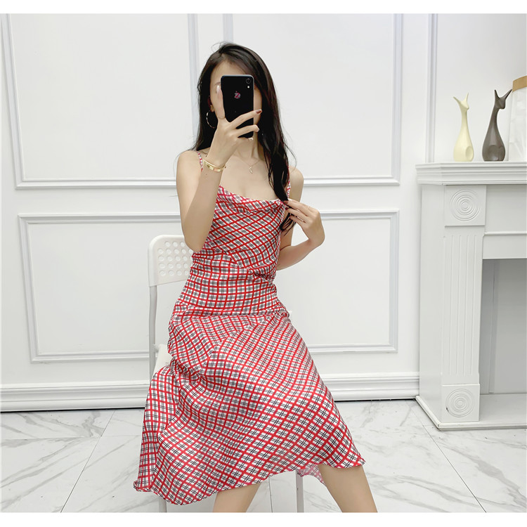 Đầm 2 dây họa tiết caro quyến rũ - A18F