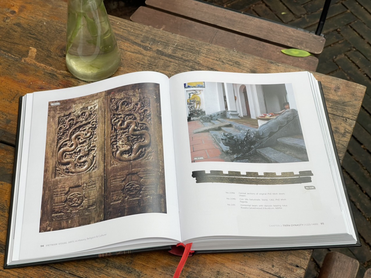 VIETNAM VISUAL ARTS IN HISTORY, RELIGION & CULTURE - Kerry Nguyễn-Long - NXB Thế Giới