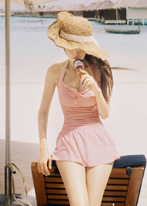 Đồ bơi liền thân dáng váy