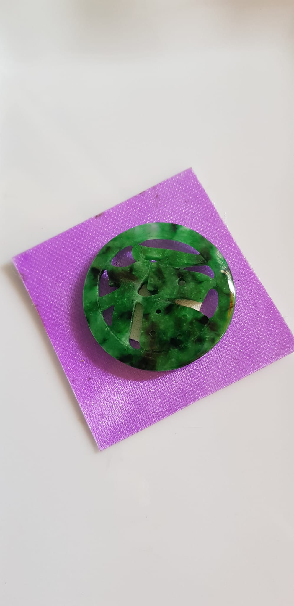 Mặt dây chuyền Nữ Chữ Phúc hay Chữ Phước Chất liệu đá cẩm thạch tự nhiên Size vừa đk 28mm x dầy 2mm Nữ về bọc Vàng lên đeo với dây chuyền của mình vừa đẹp vừa tốt mang chữ Phúc luôn bên mình ý nghĩa phúc đức ạ