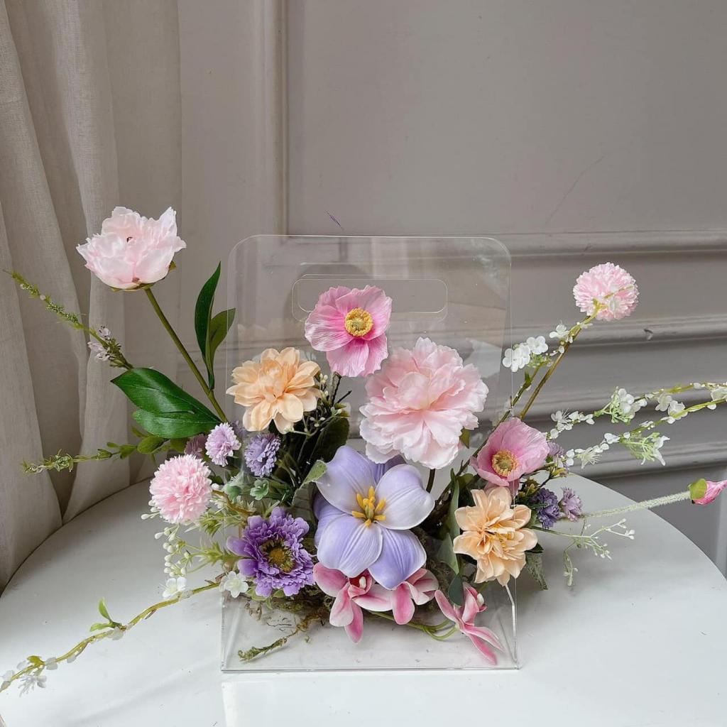 Acrylic Giỏ Hoa Mica Trong Suốt - Giỏ Hoa Vali Mica - Giỏ Đựng Quà Bằng Mica-Giỏ Đựng Hoa, Sen Đá Trong Suốt