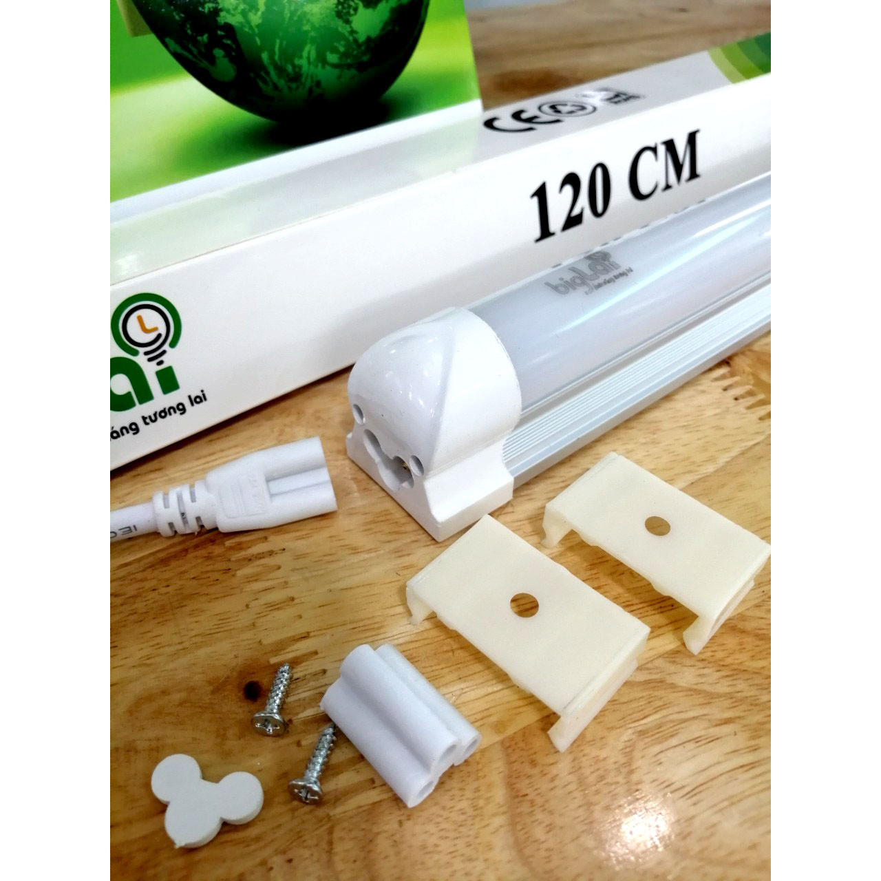 ĐÈN TUÝP LED (T8) 60CM 10W LIỀN MÁNG BIGLAI - CHÍP LED SMD 2835 - ÁNH SÁNG TRẮNG - CẢM KẾT HÀNG CHÍNH HÃNG