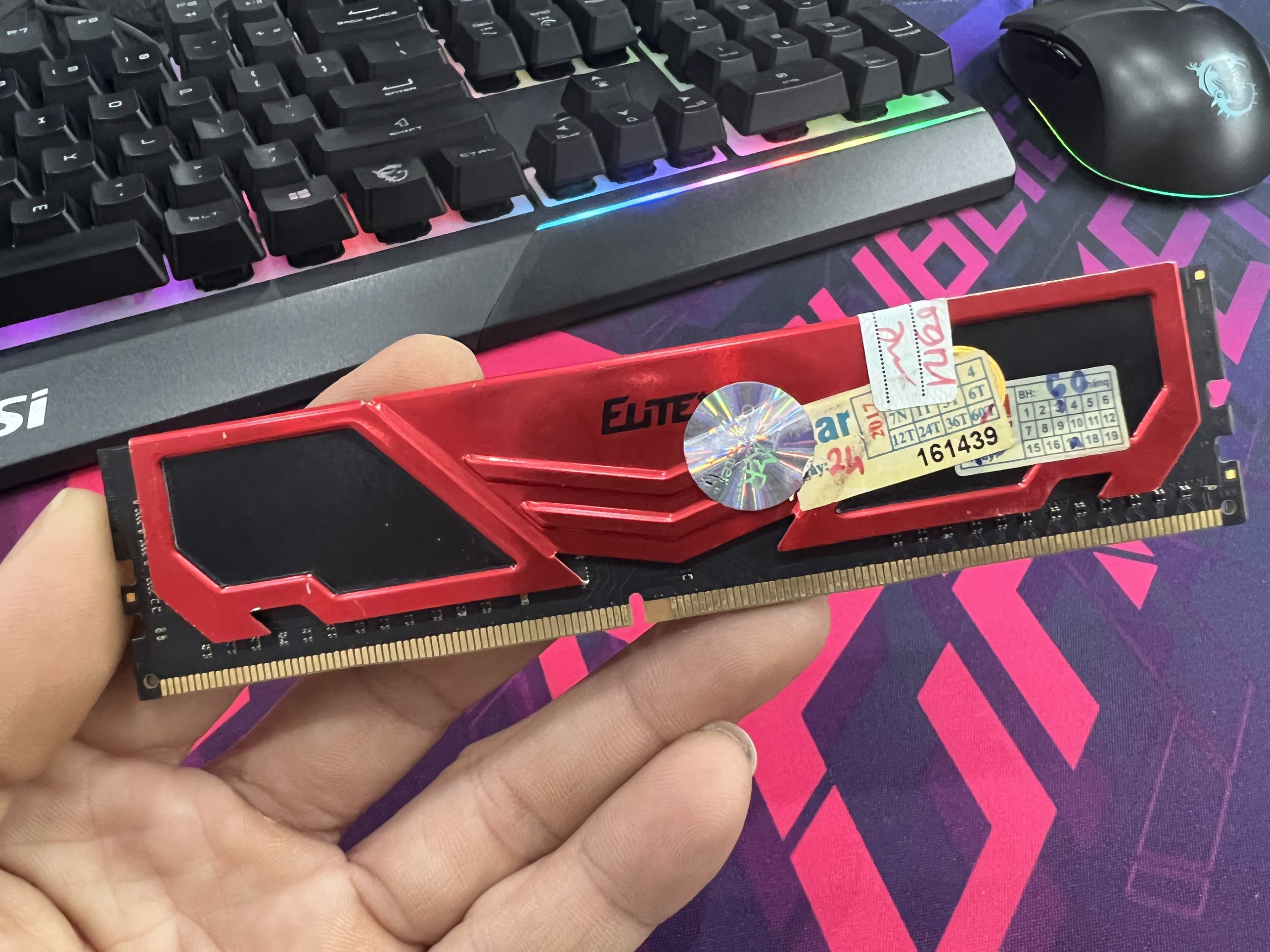 RAM DDR4 4GB BUS 2133 TEAM TẢN ĐỎ - HÀNG CHÍNH HÃNG