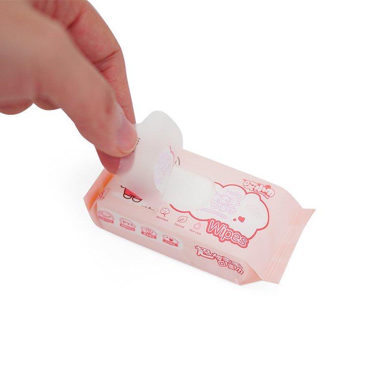 Bịch 64 chiếc khăn ướt mini bỏ túi tiện lợi