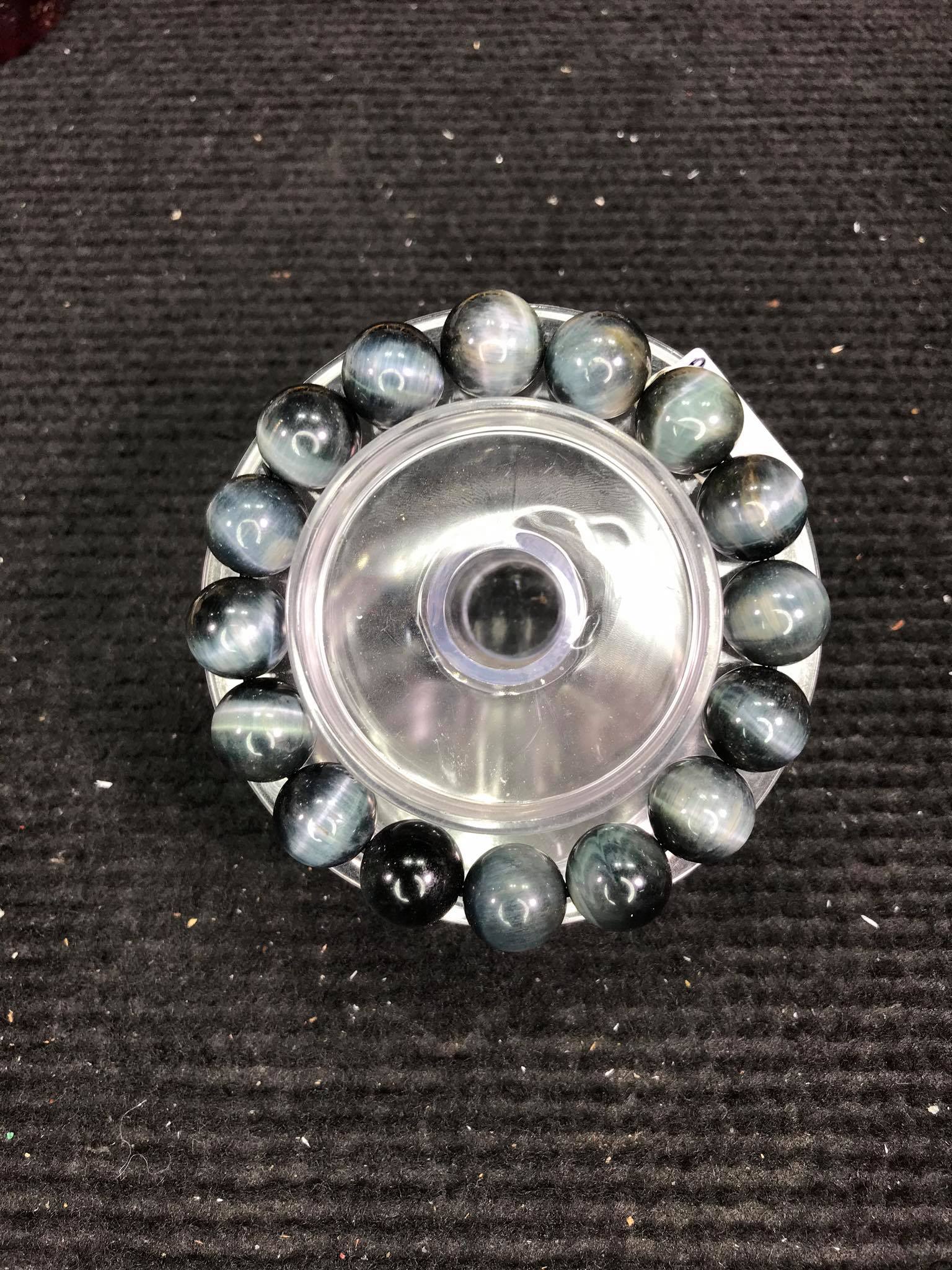 Vòng tay mắt chim ưng size hạt 12mm