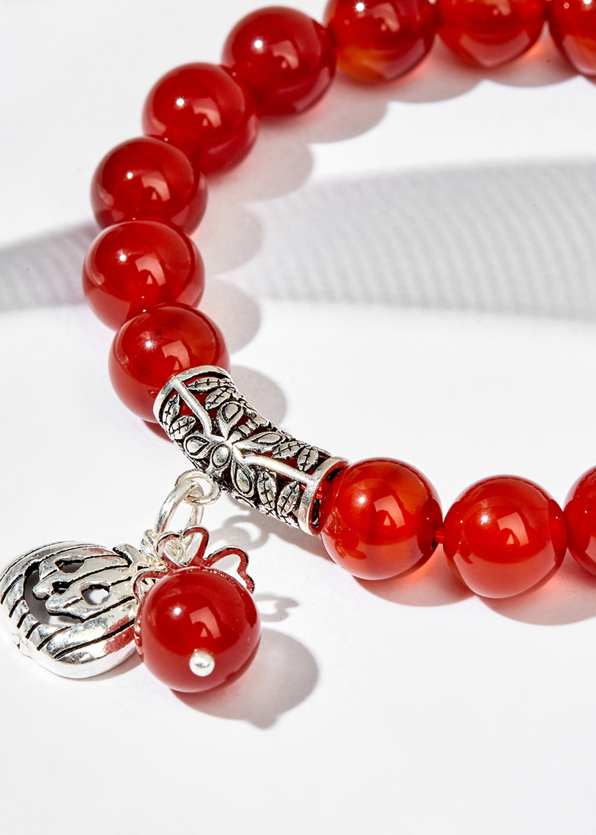 Vòng tay đá mã não đỏ phối charm halloween - Ngọc Quý Gemstones