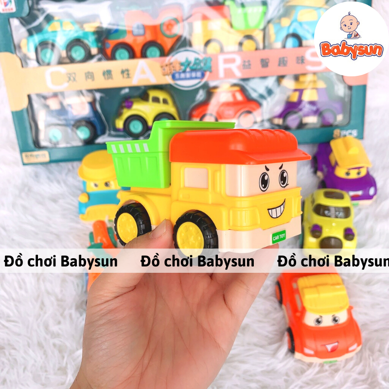 Đồ chơi xe ô tô chạy bánh đà loại 8 xe cao cấp có hộp đựng cho bé