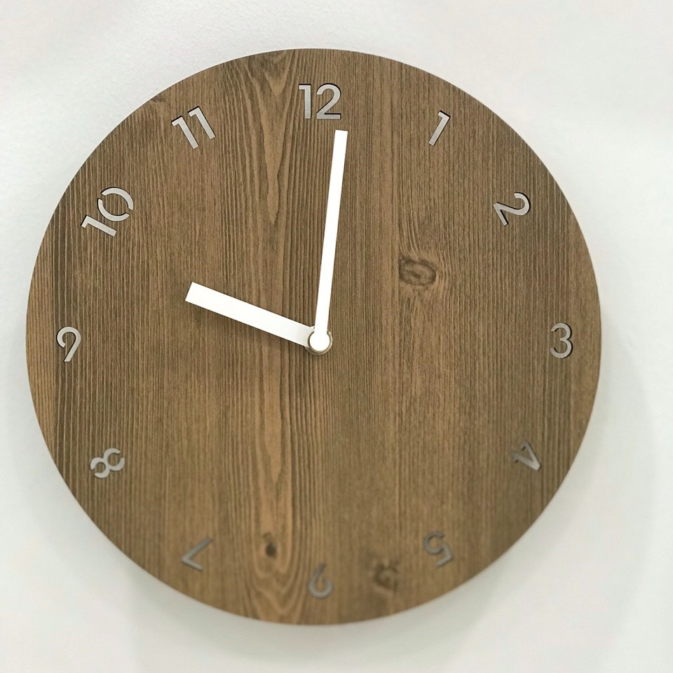 Đồng hồ treo tường trang trí nhà cửa mặt gỗ tròn Wall Clock