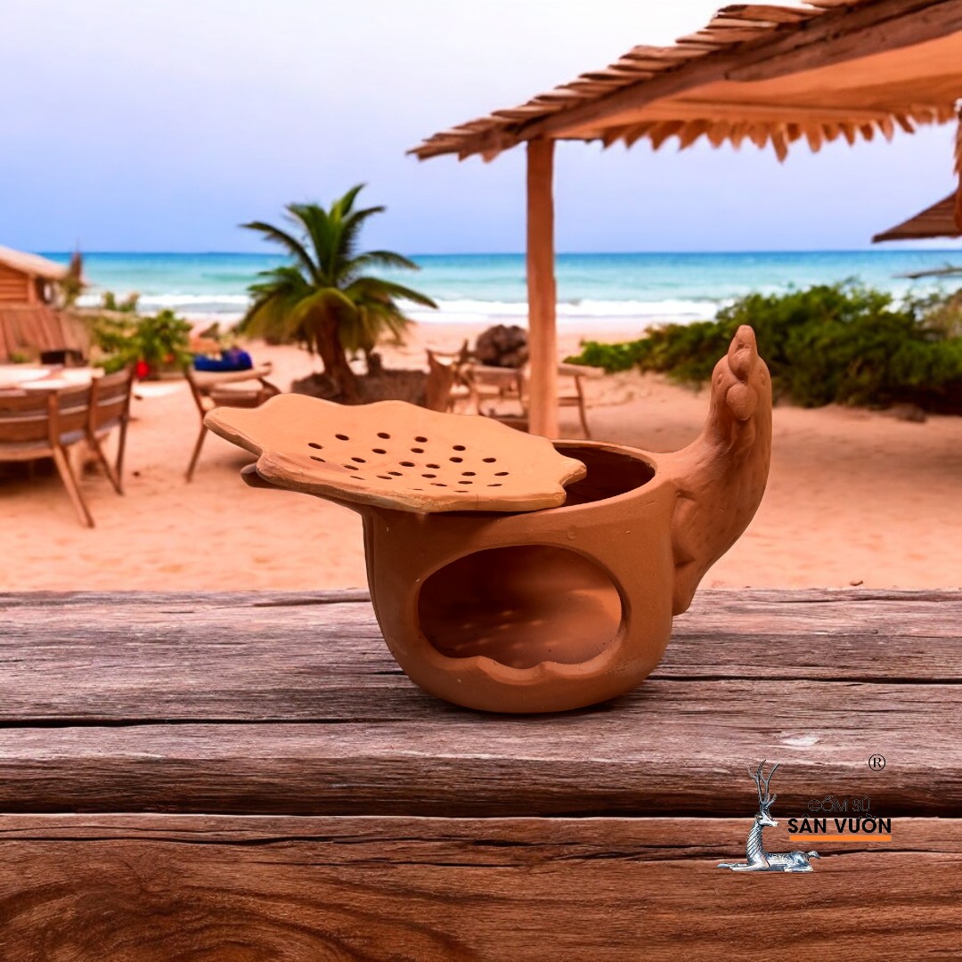 Bếp Xông Thảo Dược , Trầm Hương Gốm Đất Nung Tự Nhiên Hình Con Gà - 20x11x13cm