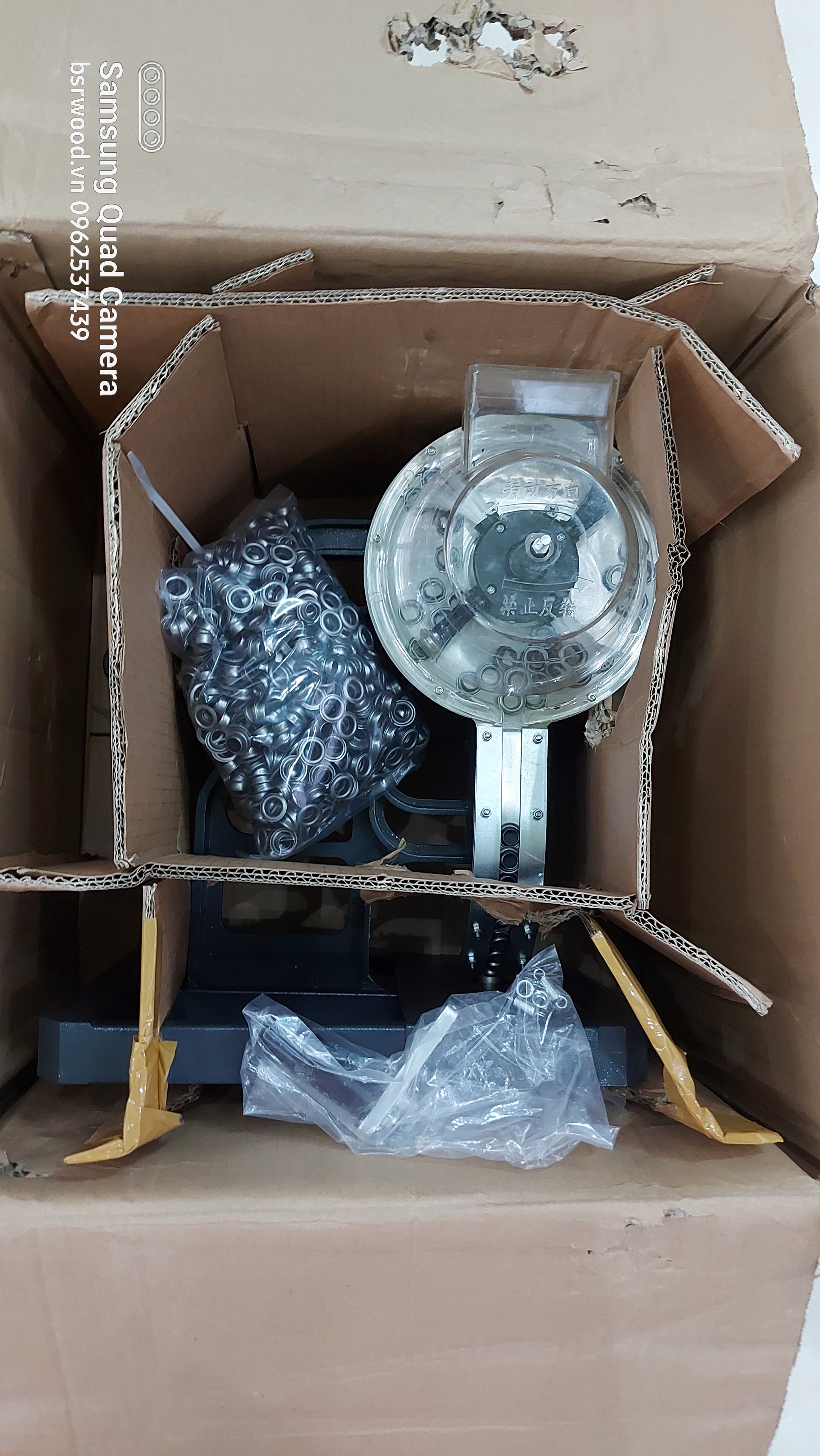 Máy đóng khoen bạt Loại bán tự động Dành cho khoen ore 10mm Máy đóng khuy bạt quảng cáo, bạt che mưa nắng