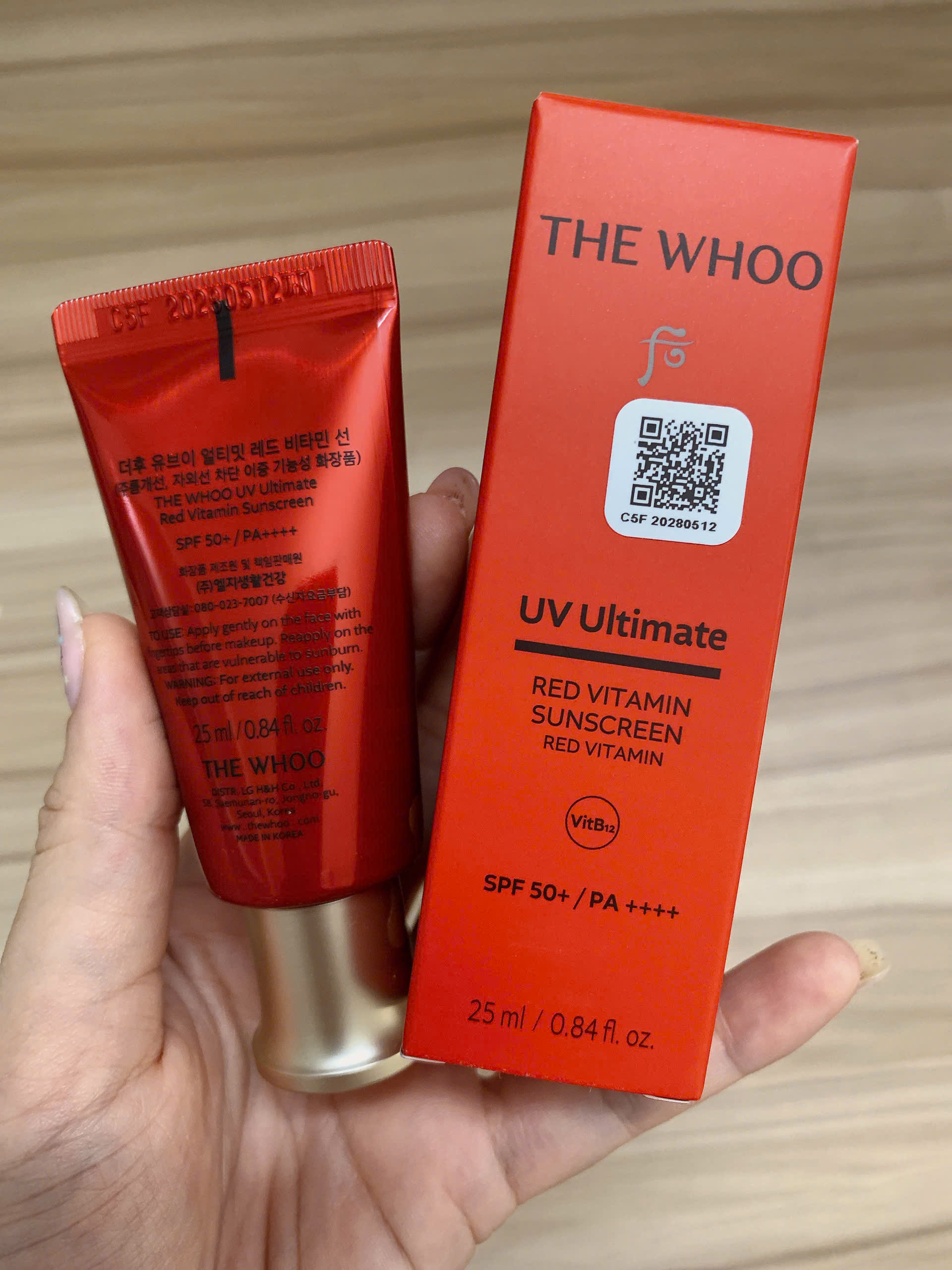 Tinh chất chống nắng chống lão hóa, chống oxy hóa làm dịu da The Whoo UV Red Vitamin Sunscreen 25ml
