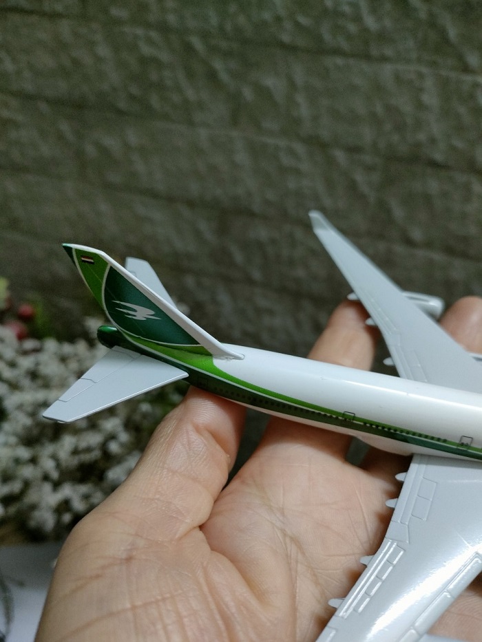 Mô hình máy bay tĩnh B747 IRAQI 16cm