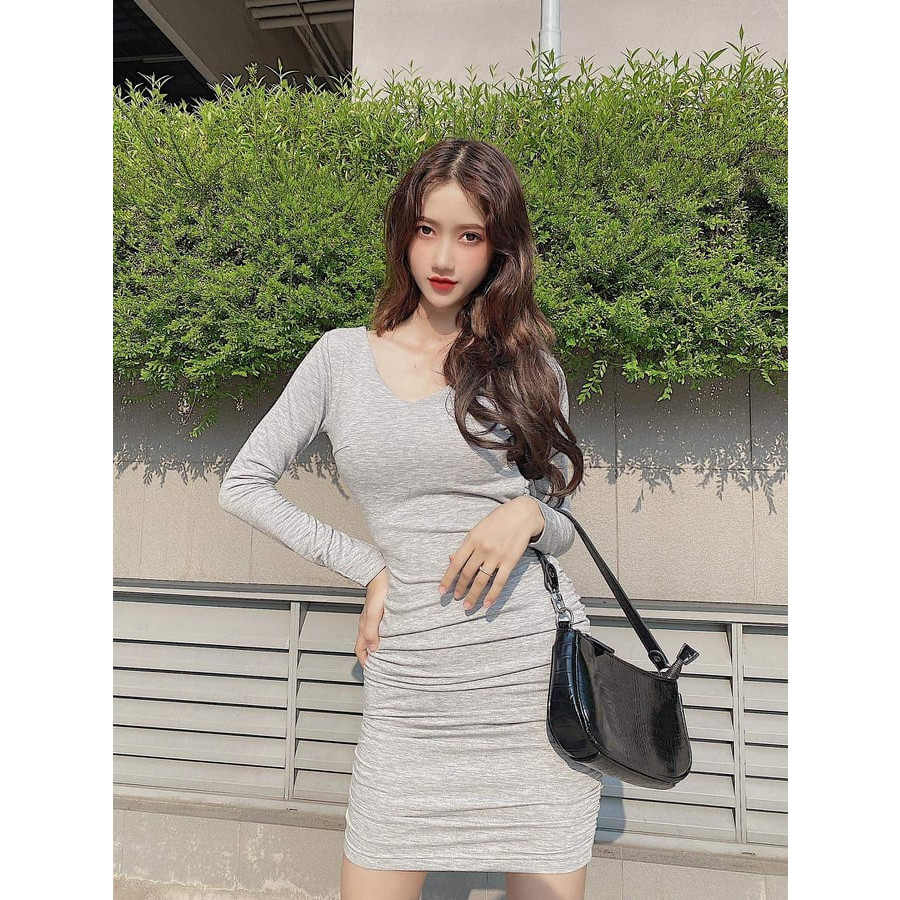 Đầm Body Tay Dài Hở Lưng