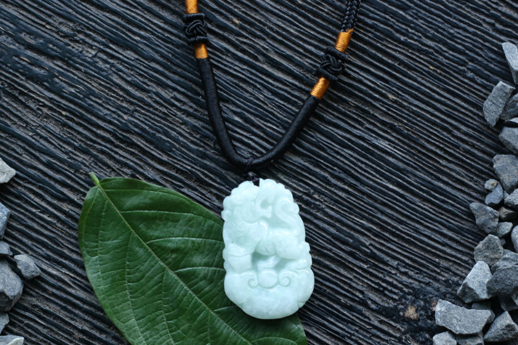 Mặt Dây Chuyền 12 Con Giáp Cẩm Thạch Ngọc Quý Gemstones