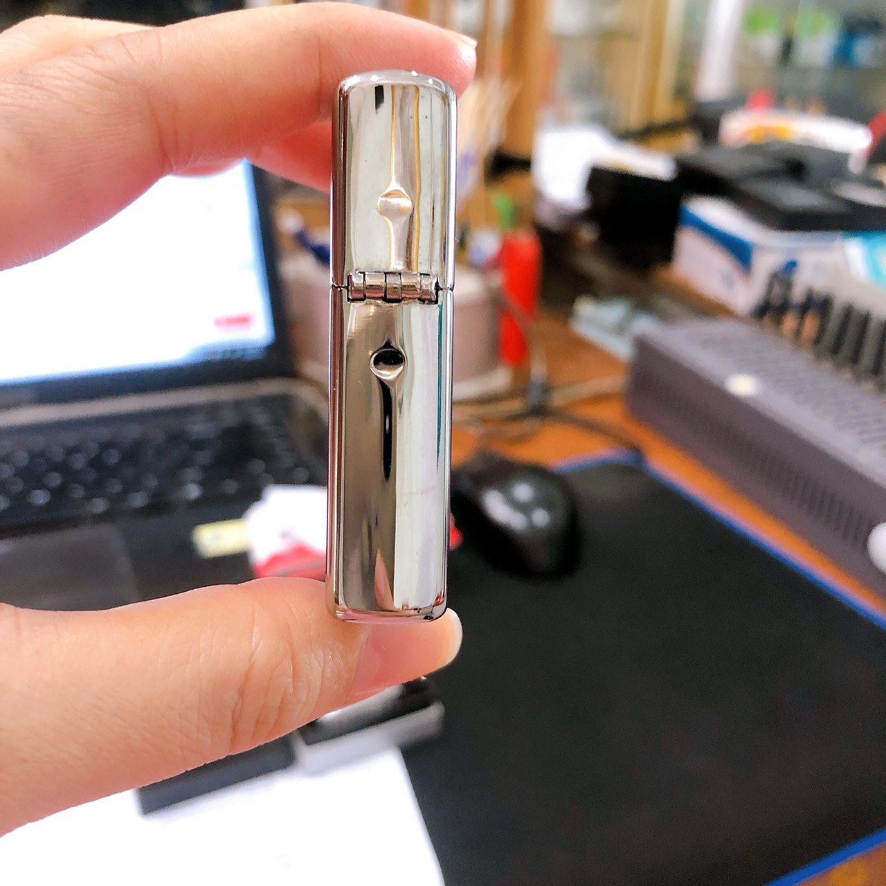 Bật lửa Ziippo Mỹ mã 250 high polish chrome trơn bóng