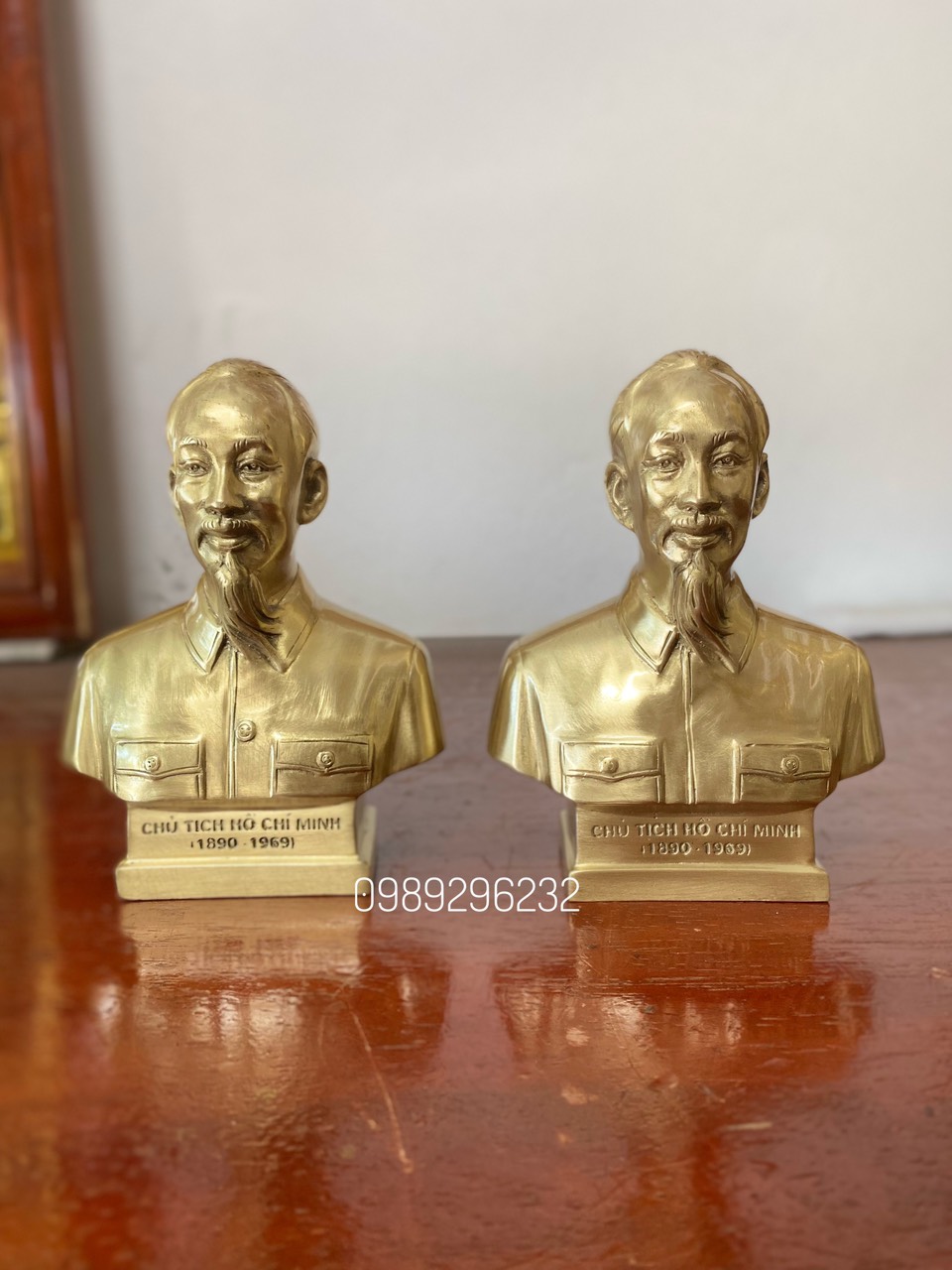 Tượng Bác Hồ bằng đồng vàng cỡ nhỏ để bàn - Tượng bác Hồ nhỏ để bàn