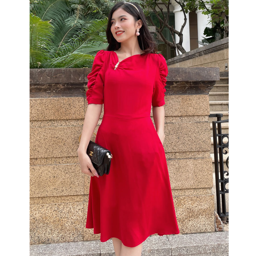 Đầm suôn cổ đỗ phối ngọc trai -MS024