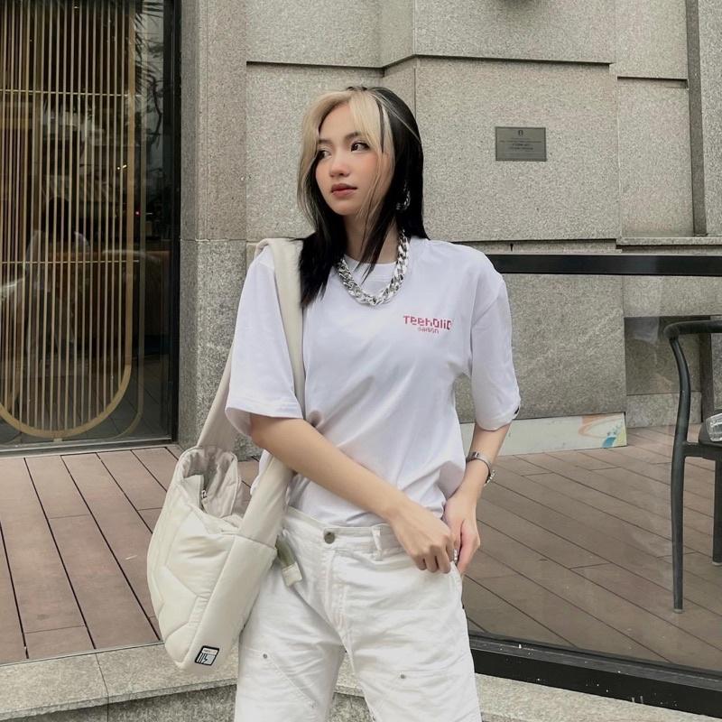 Áo Thun Unisex Form Rộng TeeHolic Logo THS Pixel Màu Đen - Trắng