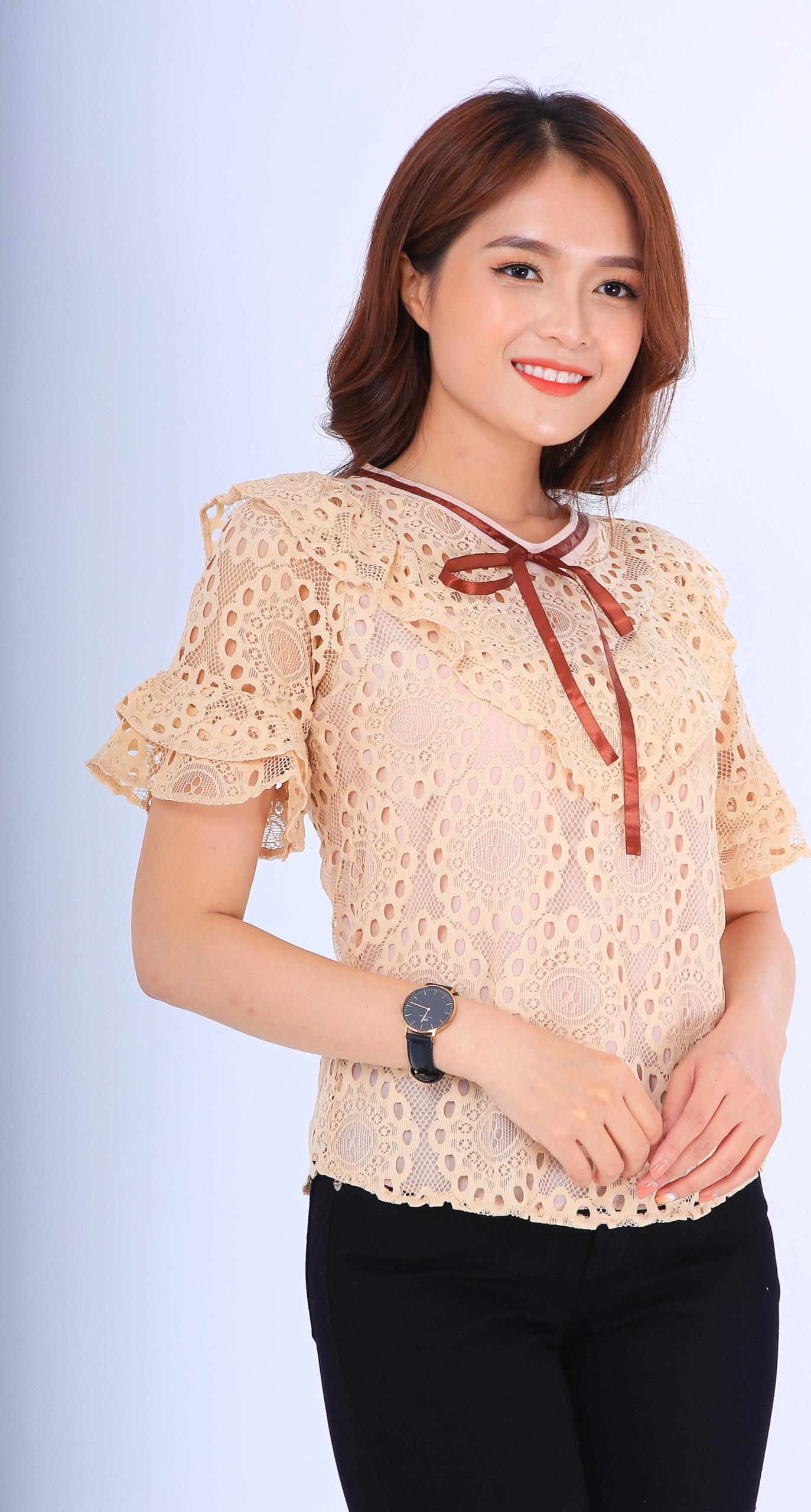 ÁO KIỂU HỌA TIẾT HOA THỜI TRANG ADNT4001