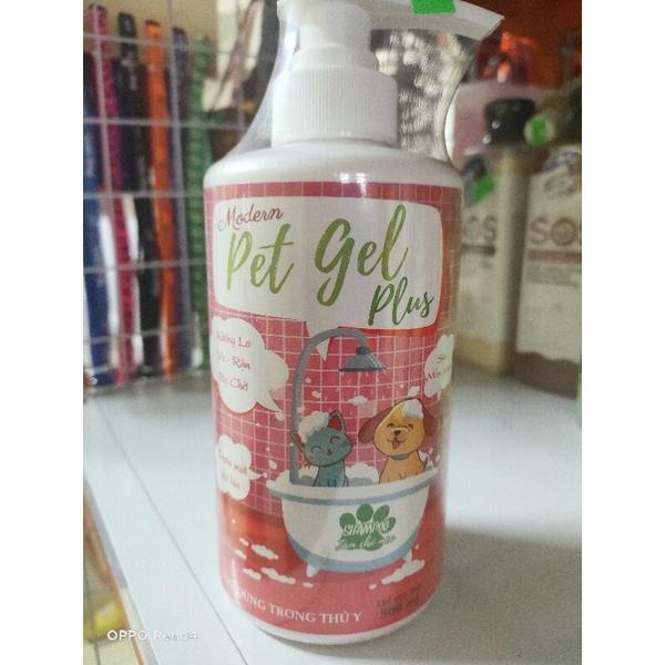 Sữa tắm nước hoa lưu hương Pet Gell Plus loại bỏ ve rận cho chó mèo 500ml.