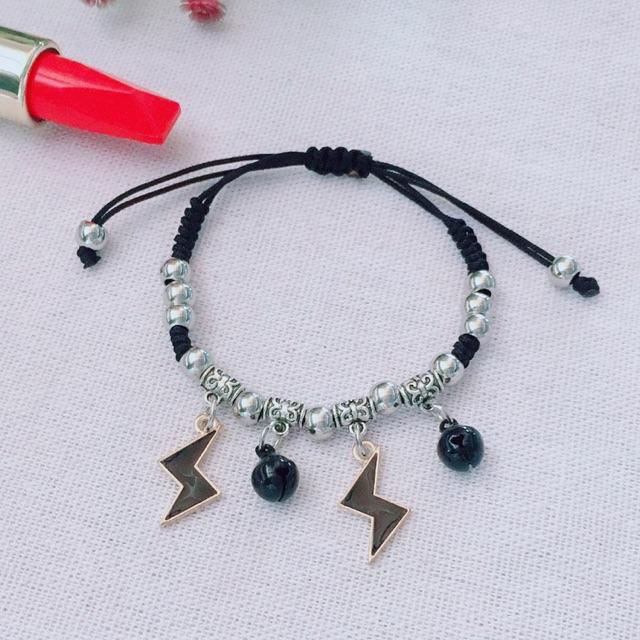 Vòng tay HandMade tia sét phối chuông
