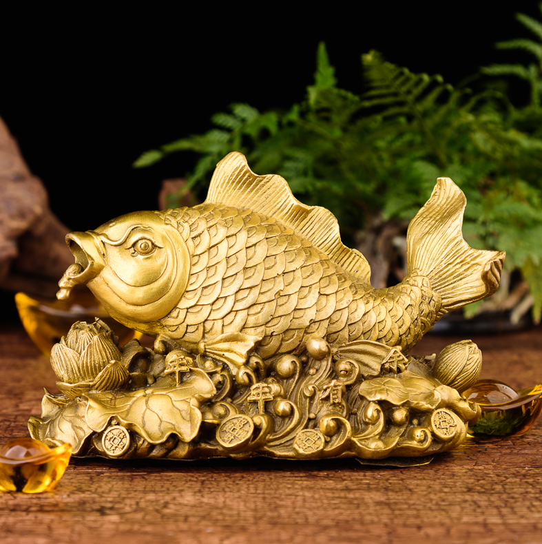 Tượng linh vật cá chép cưỡi hoa sen phun châu bằng đồng thau phong thủy Hồng Thắng