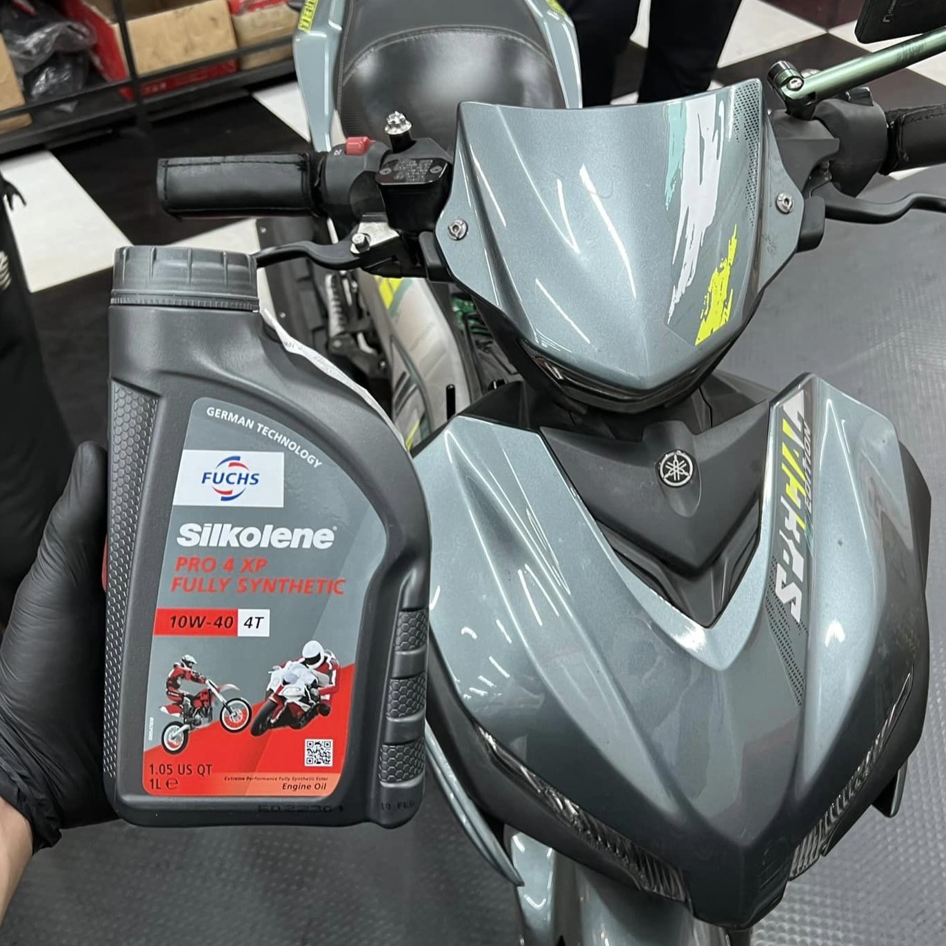 Nhớt Fuchs Silkolene Pro 4 10W40 XP cho xe số, xe côn tay, xe phân khối lớn (390000)