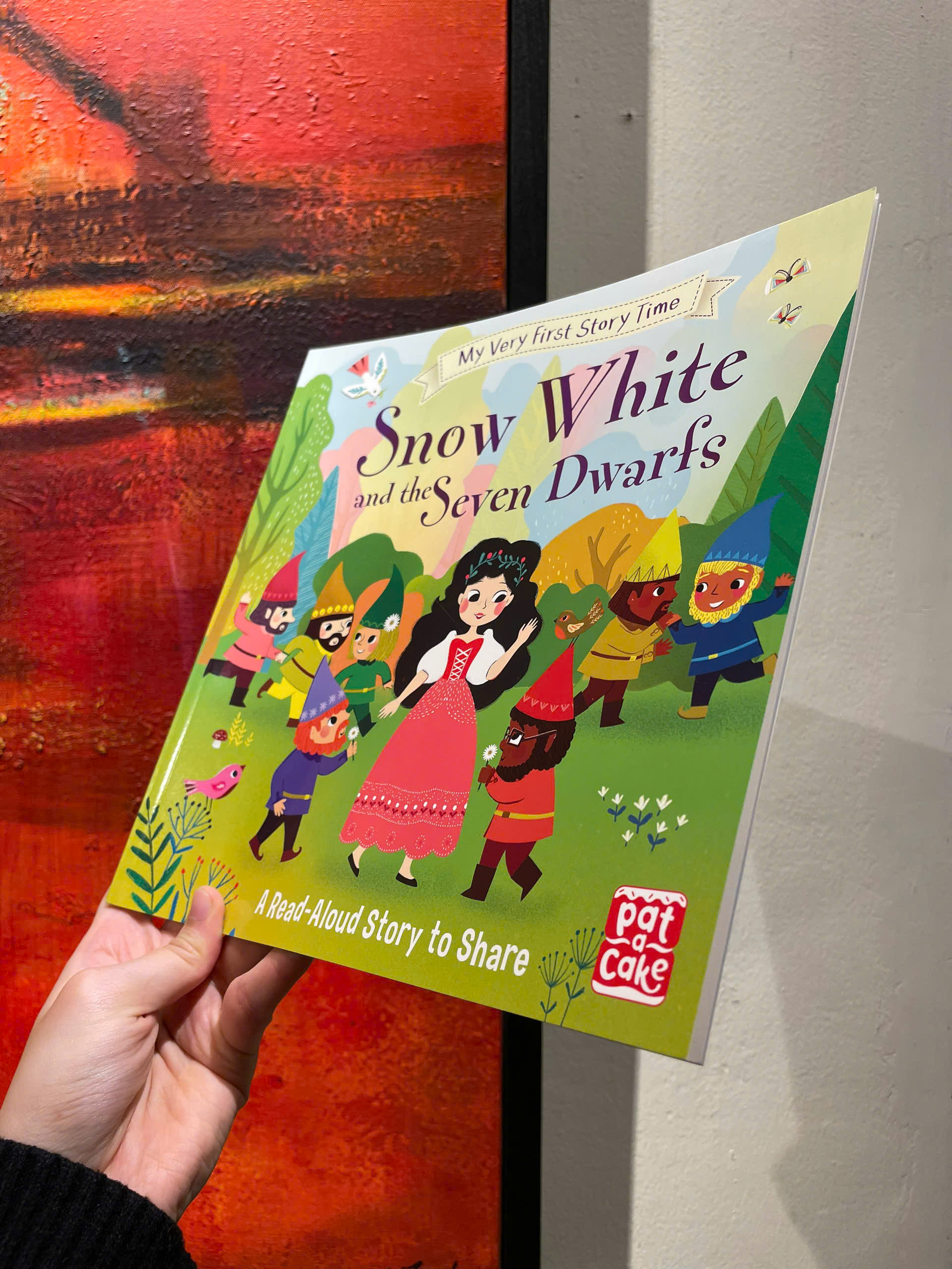 Sách - Snow White and the Seven Dwarfs: Fairy Tale by Ronne Randall