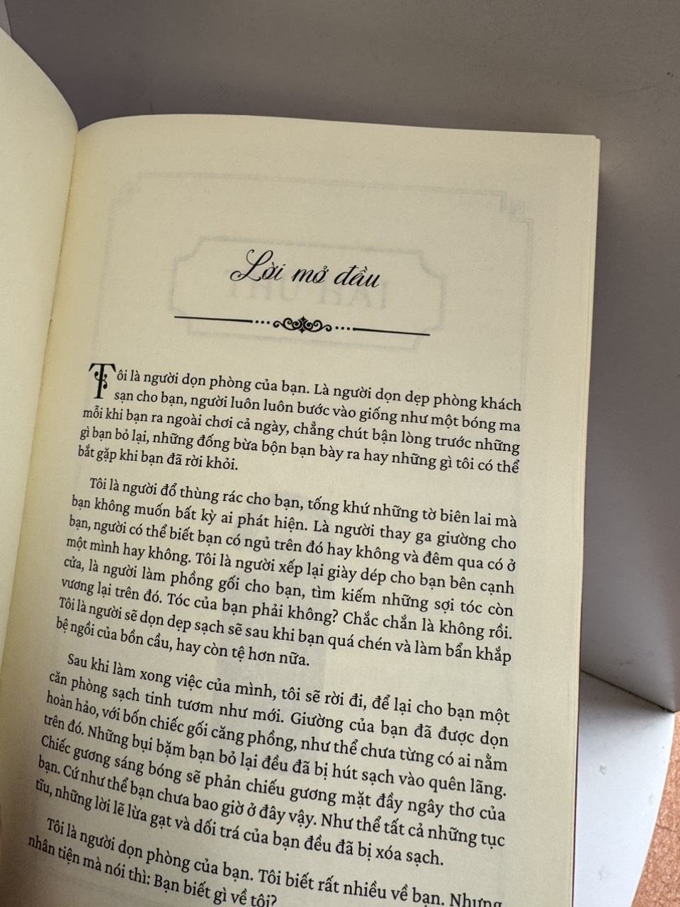 (Top 1 Sách Bán Chạy Của New York Times) NGƯỜI DỌN PHÒNG - Nita Prose – Phi Yến dịch - Waka - NXB Lao Động