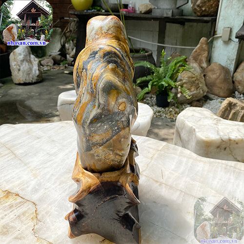 Trụ đá canxedon tự nhiên vân đá xám vàng tuyệt đẹp giúp không gian sống trở nên gần gũi thiên nhiên và sang trọng hơn CXD116 trọng lượng 10.4kg