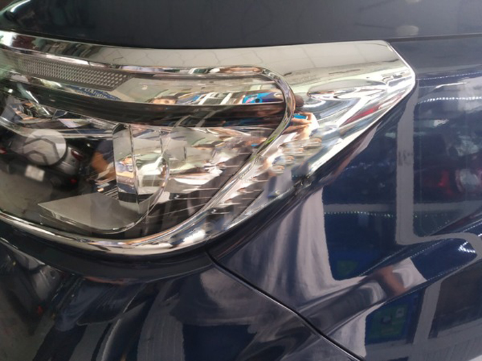 Bộ ốp viền bảo vệ, trang trí đèn mạ Crom cho Nissan Terra