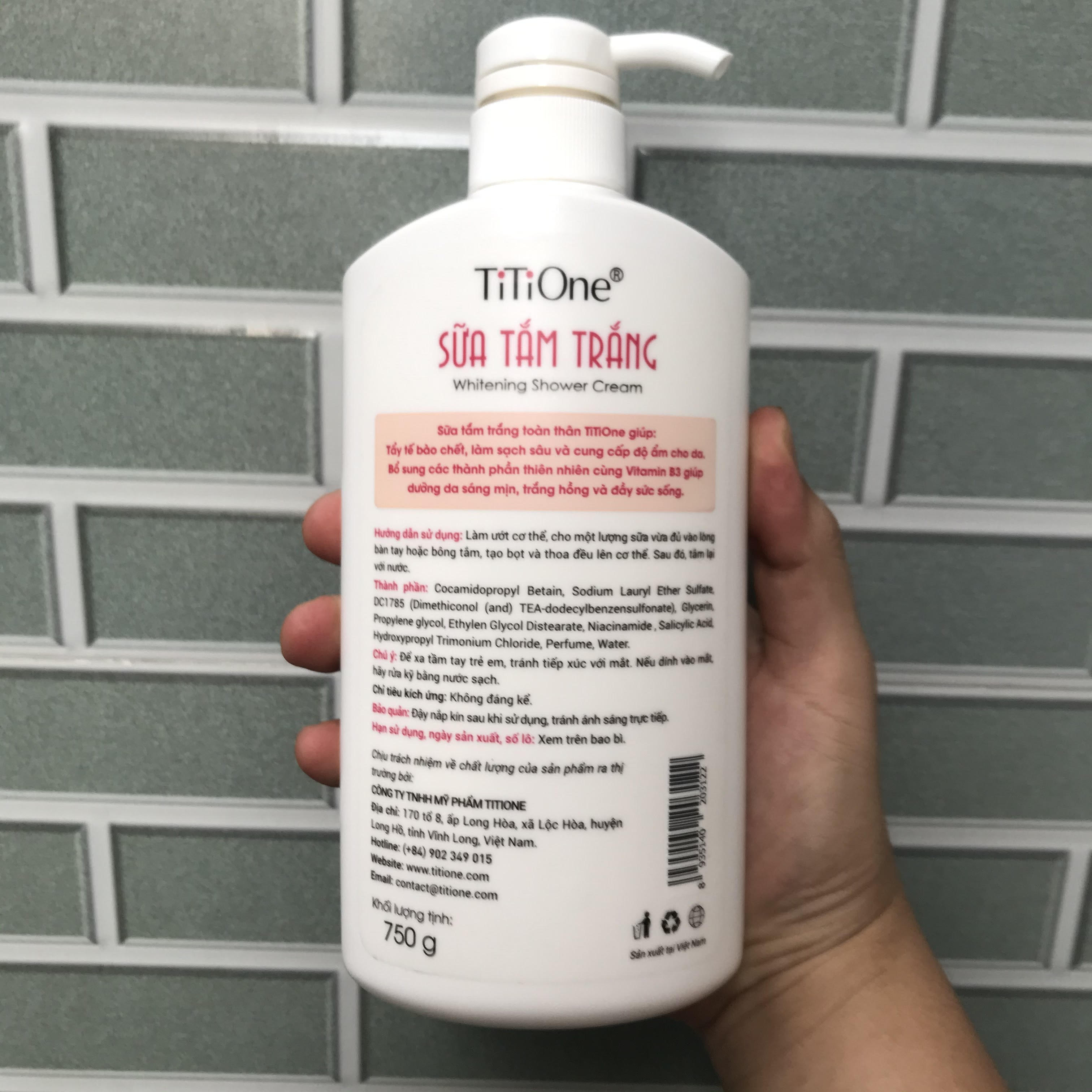 Sữa tắm trắng da toàn thân TiTiOne 750g
