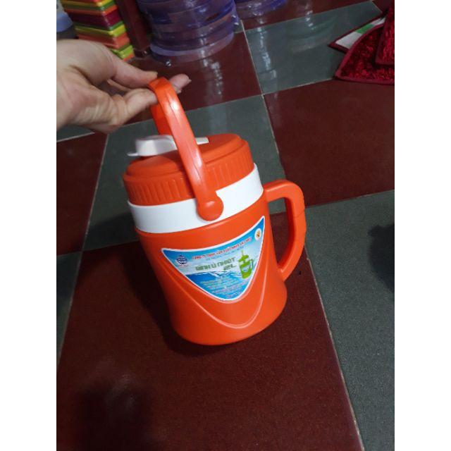 Bình nước giữ nhiệt có vòi