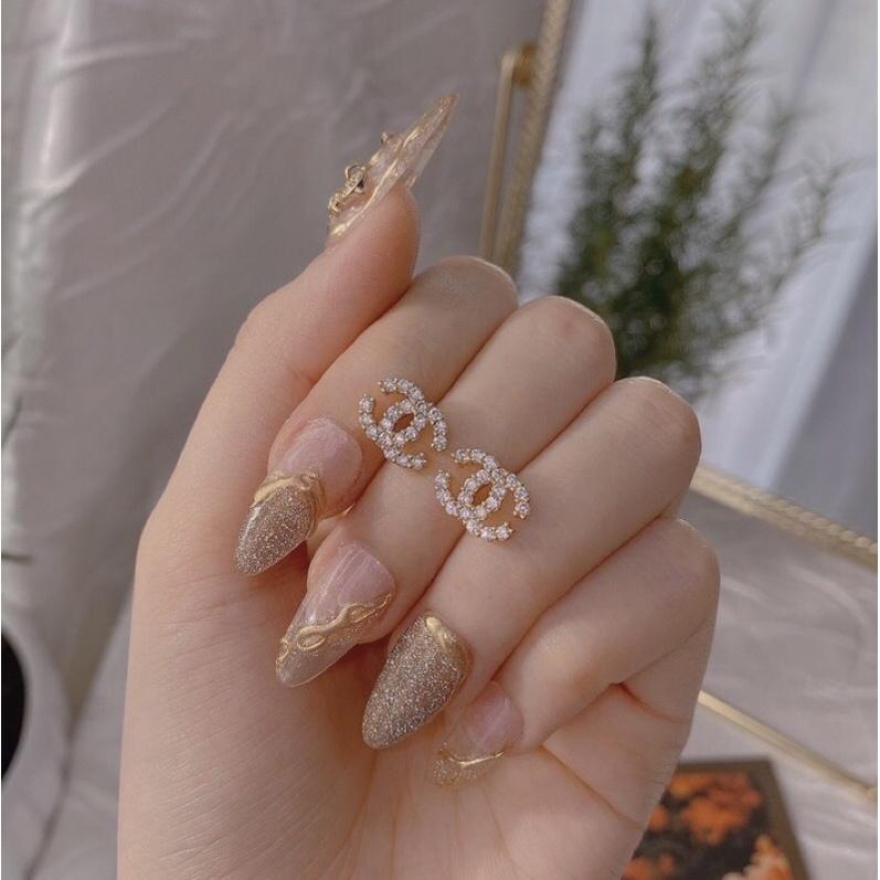 Bông tai hiệu mini gắn đá siêu sáng