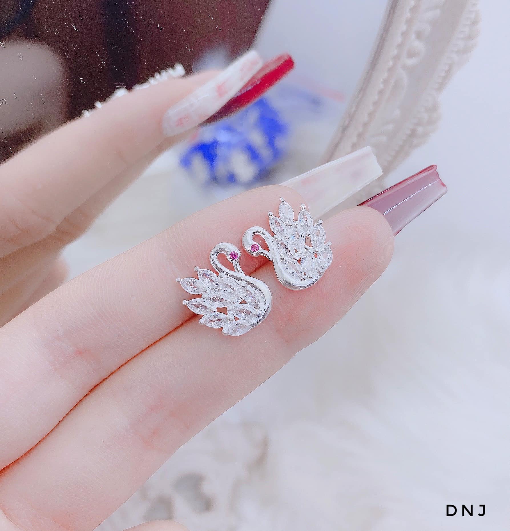 Bông tai thiên nga bạc ta đính đá lấp lánh