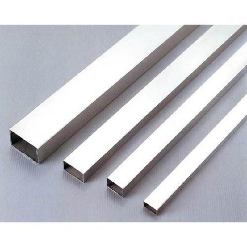 thanh hộp 15x30 mm dùng cho shop quần áo Thanh hộp chữ nhật inox không gỉ 15*30mm dùng để cài móc treo 1m50