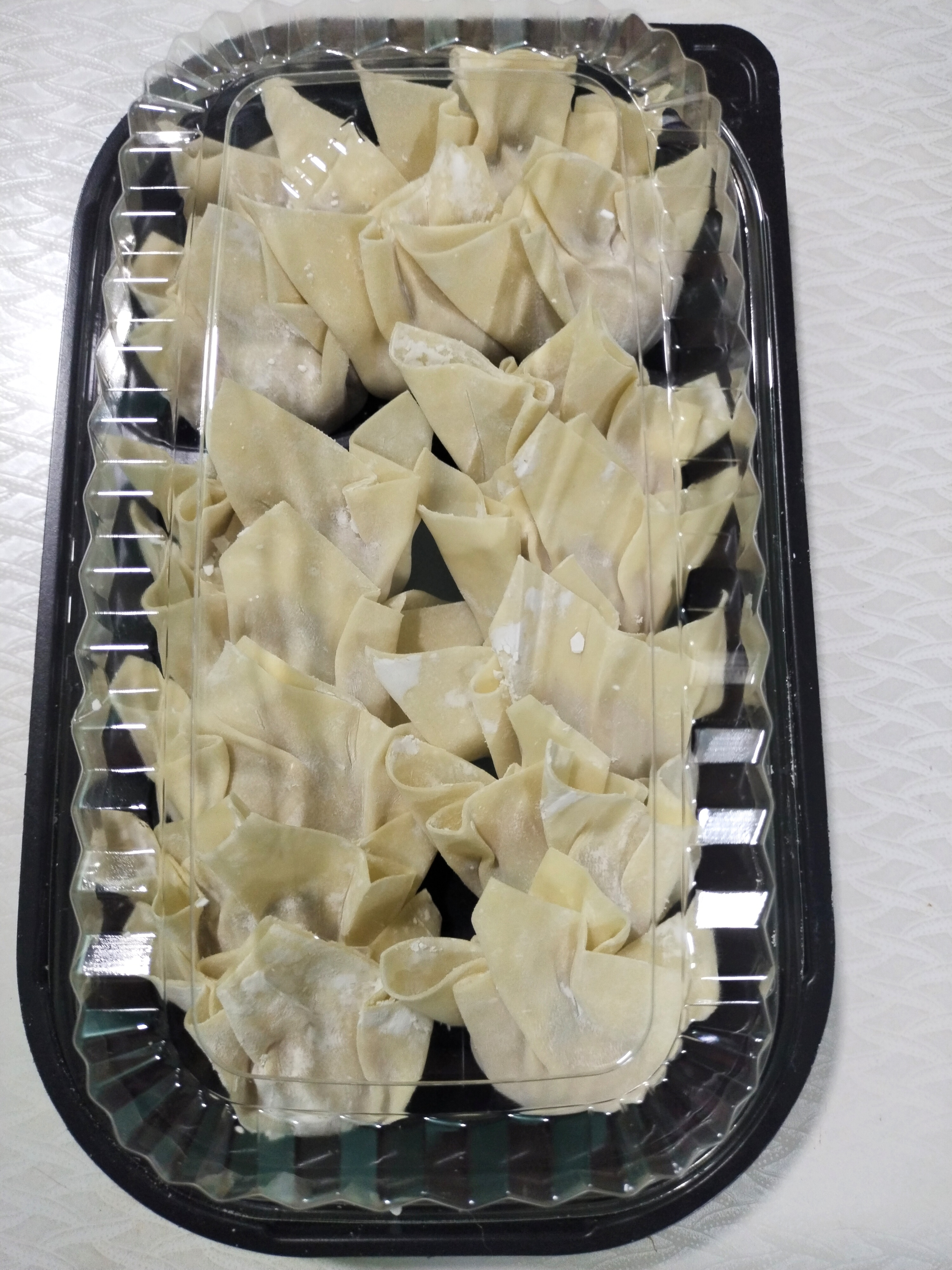 Hoành thánh gói sẵn
