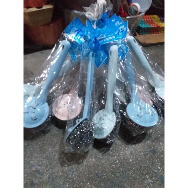 Cây cọ sắt bùi nhùi có cán cầm cọ xong nồi, vệ sinh nhà cửa, không bị dị ứng nước rửa bát chất tẩy rửa làm hại da tay