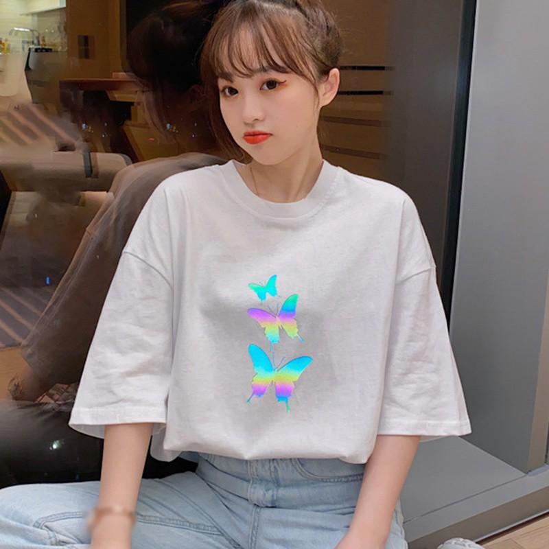 Áo thun nữ tay ngắn dáng rộng in hình bướm phản quang