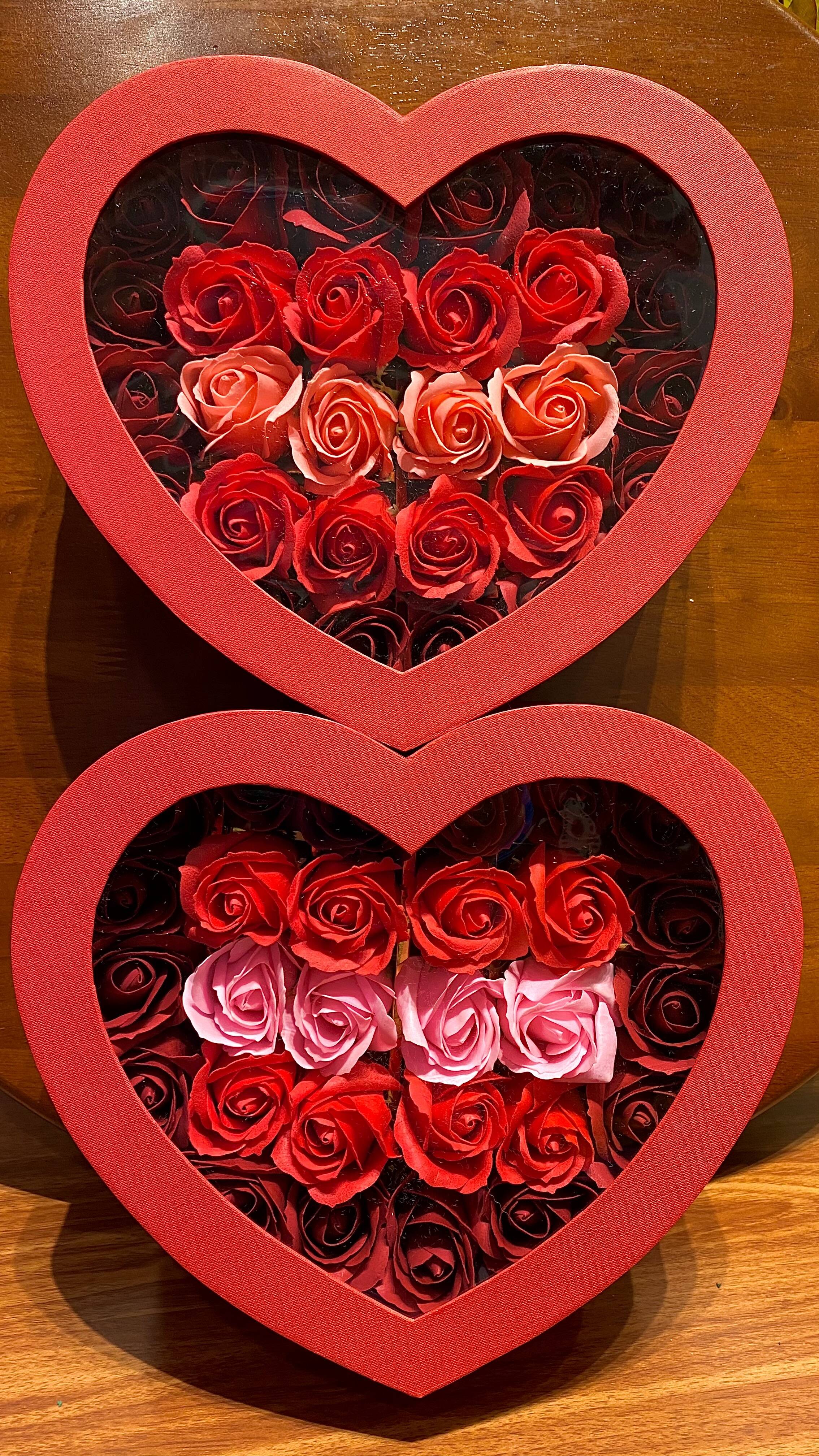 Quà Tặng - Hộp tim 28 Hoa Hồng Sáp Thơm &amp; Gấu - Quà tặng cho người yêu, người thân và bạn bè