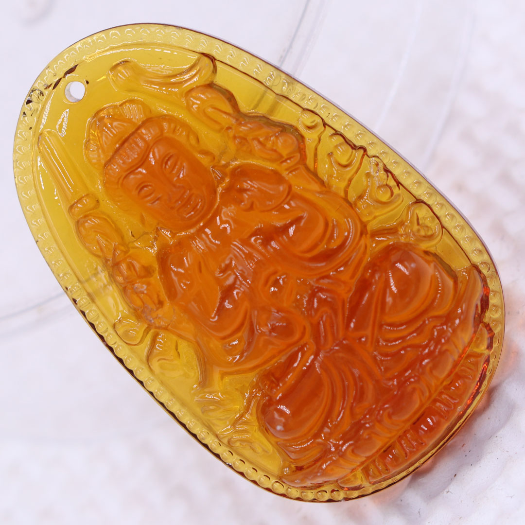 Mặt Phật Thiên thủ thiên nhãn pha lê cam 1.9cm x 3cm  kèm vòng cổ dây chuyền inox rắn vàng + móc inox vàng, Phật bản mệnh, mặt dây chuyền