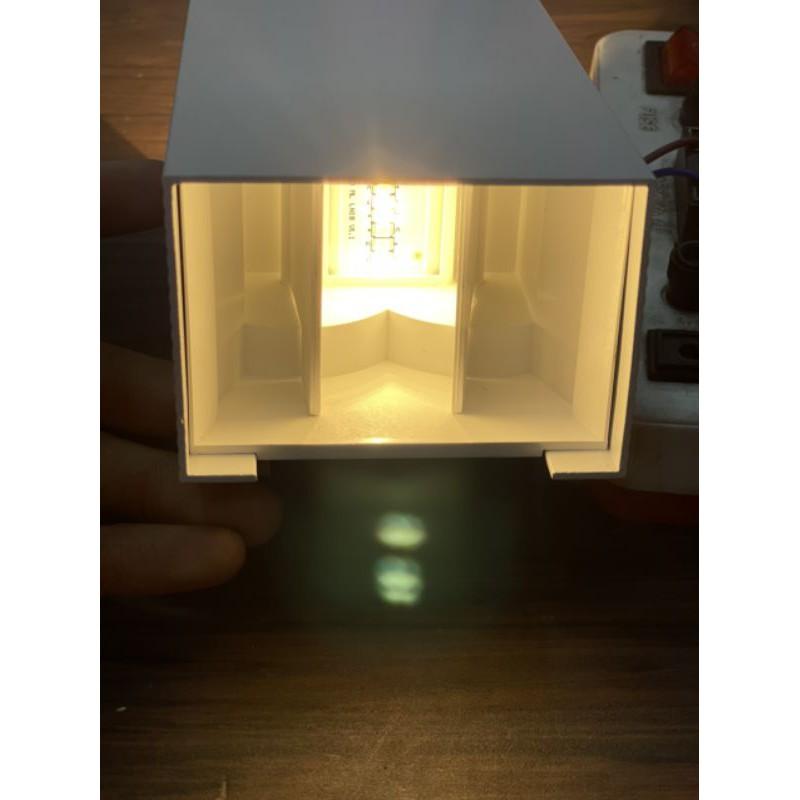 Đèn ốp tường led đổ màu