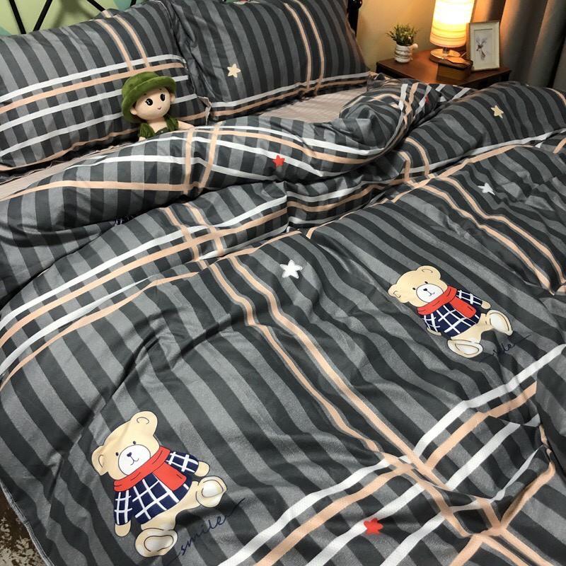 Bộ chăn ga Cotton Poly họa tiết gấu kẻ mẫu mới - Hàng nhập khẩu