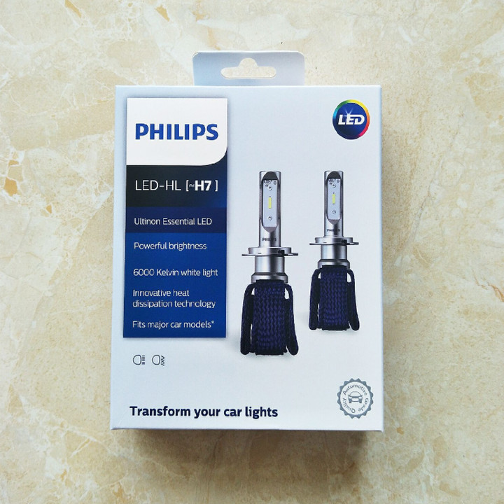 Bóng đèn pha ô tô, xe hơi ánh sáng trắng nhãn hiệu Philips cao cấp điện áp 12V