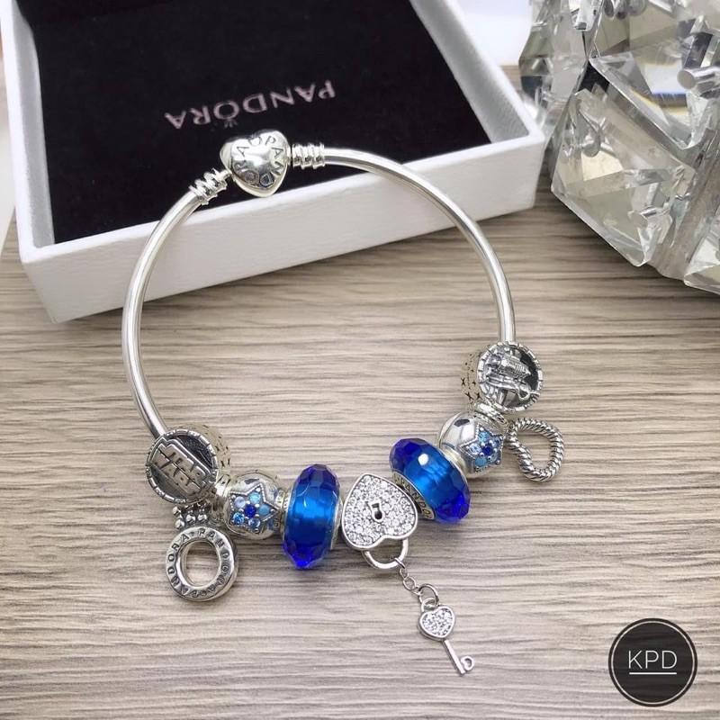 Lắc tay charm