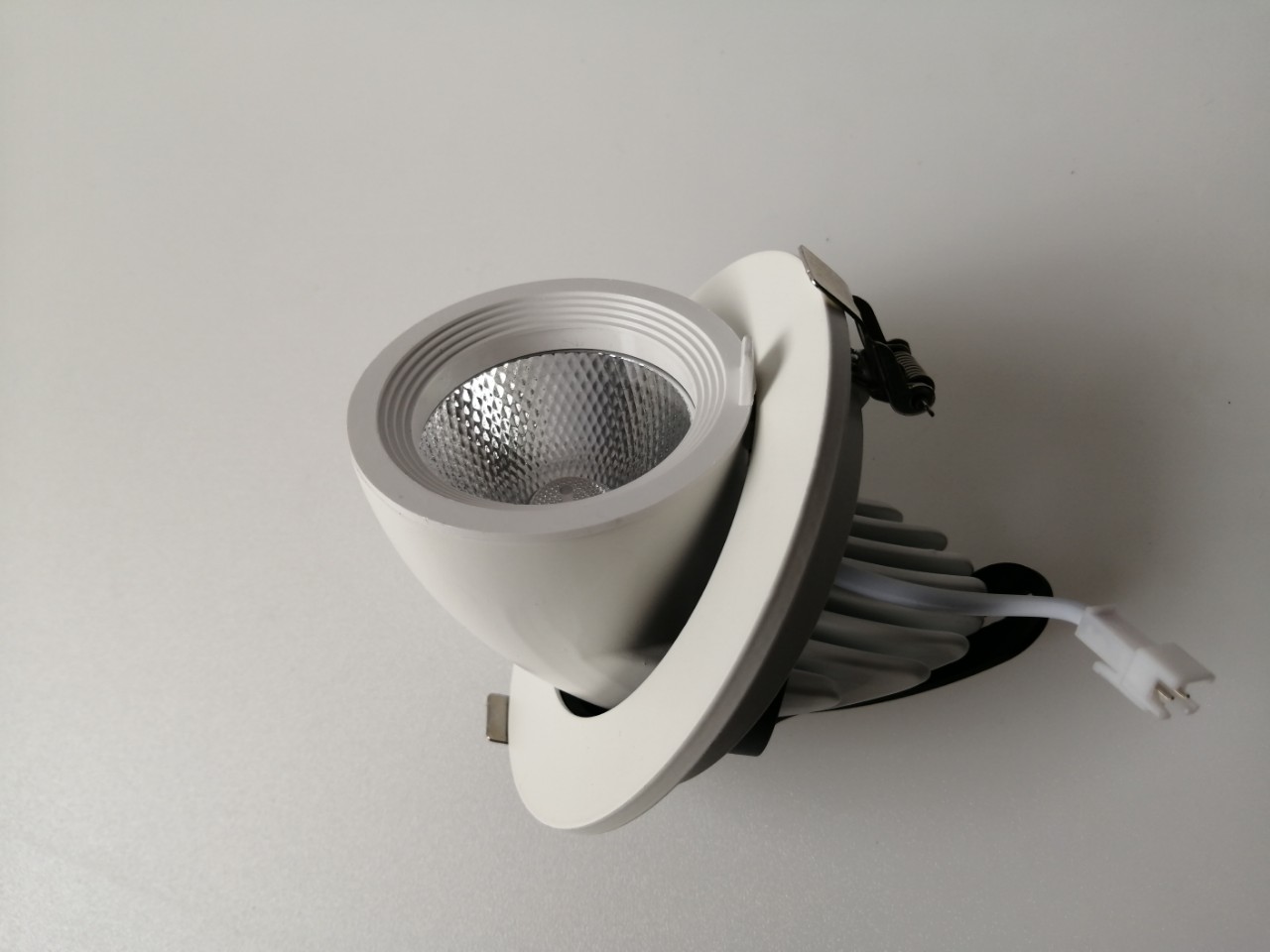 ĐÈN ÂM TRẦN XOAY 360, MV-XG1001, 10W, Đèn âm trần chỉnh góc chiếu .LỖ KHOÉT 90mm, Bảo hành 24 tháng