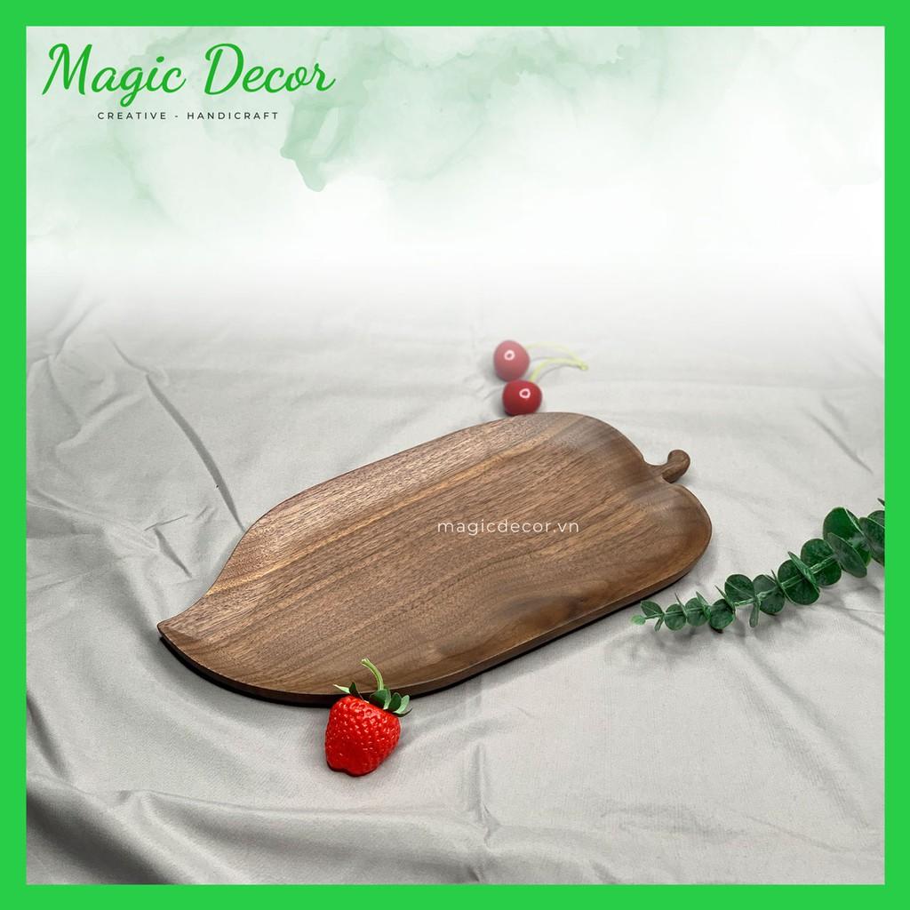 Khay decor gỗ Óc Chó đựng đồ ăn hình lá trầu kích thước 14x30cm trang trí bày thức ăn, bánh ngọt cực sang trọng