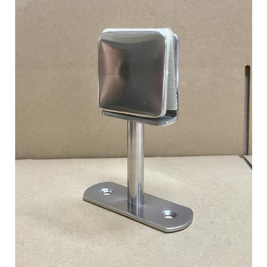 Tay kẹp kính trên - kẹp kính tay vịn inox Cầu thang & trụ lan can inox