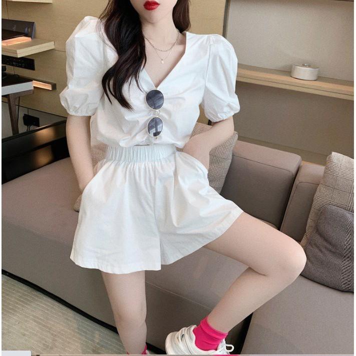 Bộ Áo croptop tay bồng kết hợp quần đùi basic Freesize Set Áo Tay Bồng bo chun ngực Kèm Quần Short Chất Đũi Siêu Hot