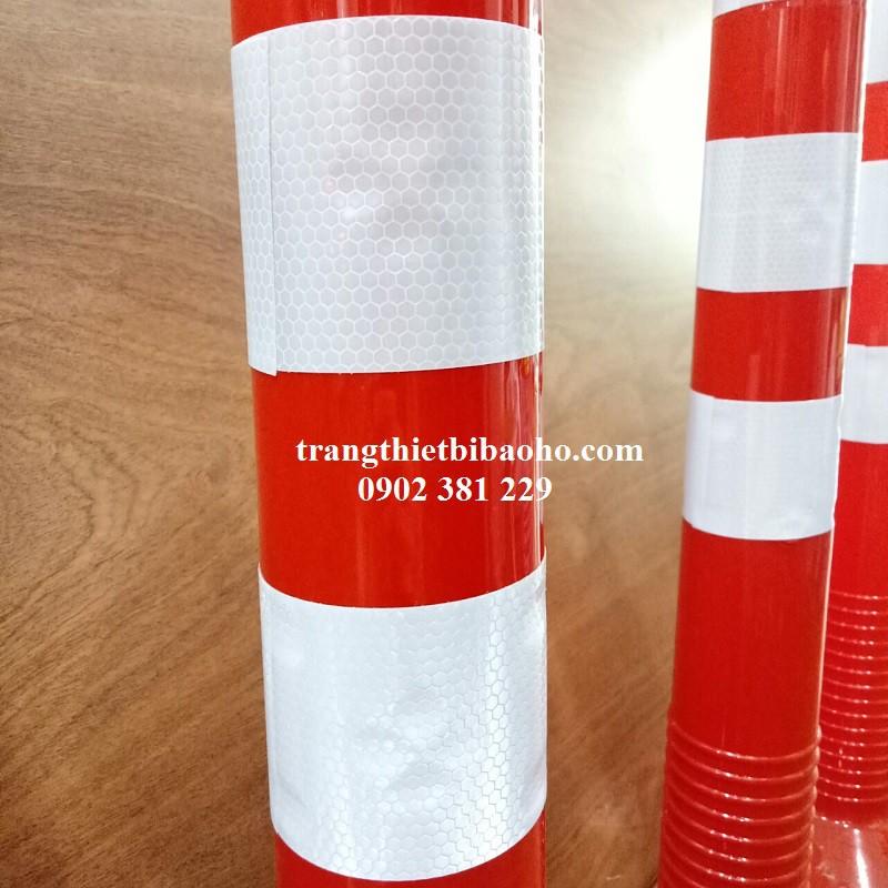 Cọc tiêu phân làn giao thông phản quang nhựa dẻo GT-75A